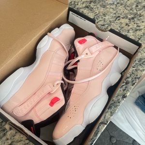 Only wore once. Patent leather light pint Air Jordan’s…